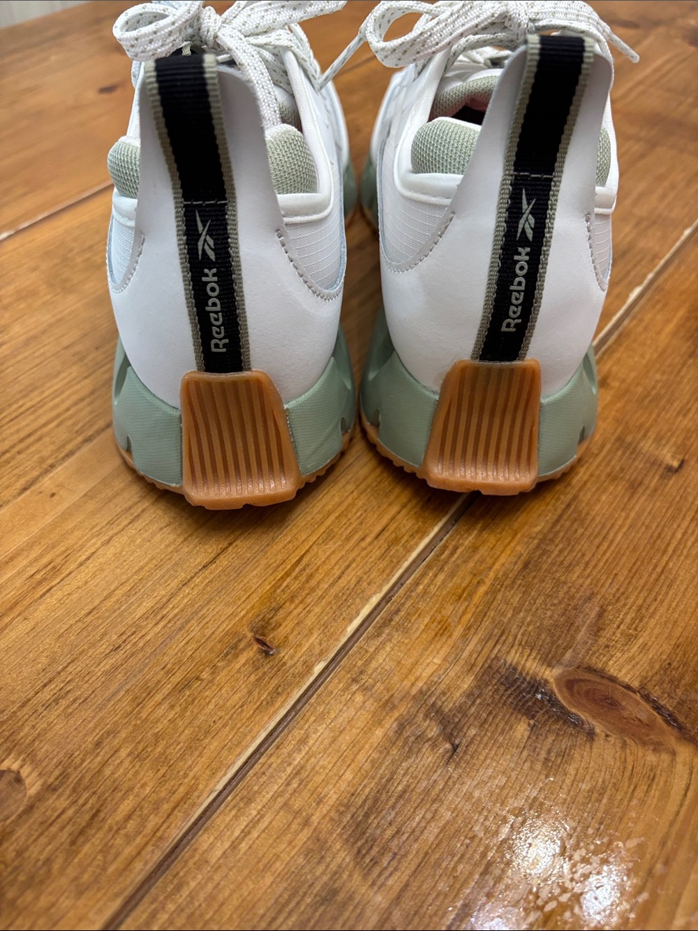 Women’s Reebok White Sneakers with Mint Green Zig Sole - Picture 3 of 4